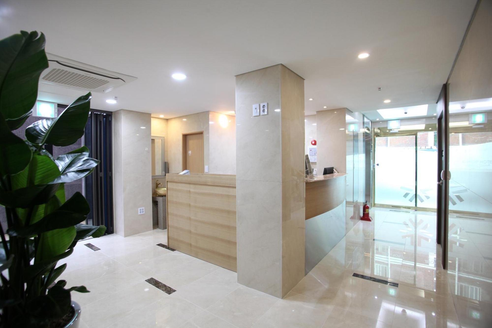 K-Pop Hotel Seoul Station Exterior foto